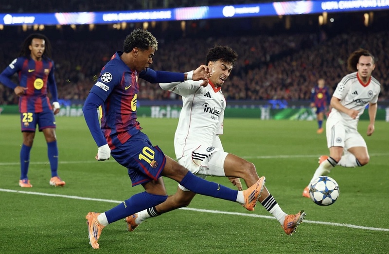 Chấm điểm Barcelona vs Frankfurt: Nhiều điểm 7 v&agrave; 8 - Ảnh 3