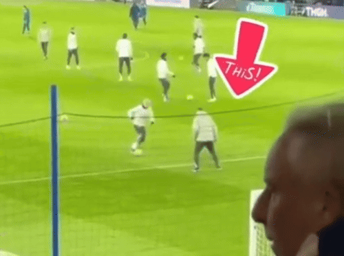 VIDEO: Thực hiện skill đi b&oacute;ng, Garnacho trở th&agrave;nh g&atilde; hề khiến ai xem cũng phải ph&igrave; cười - Ảnh 2