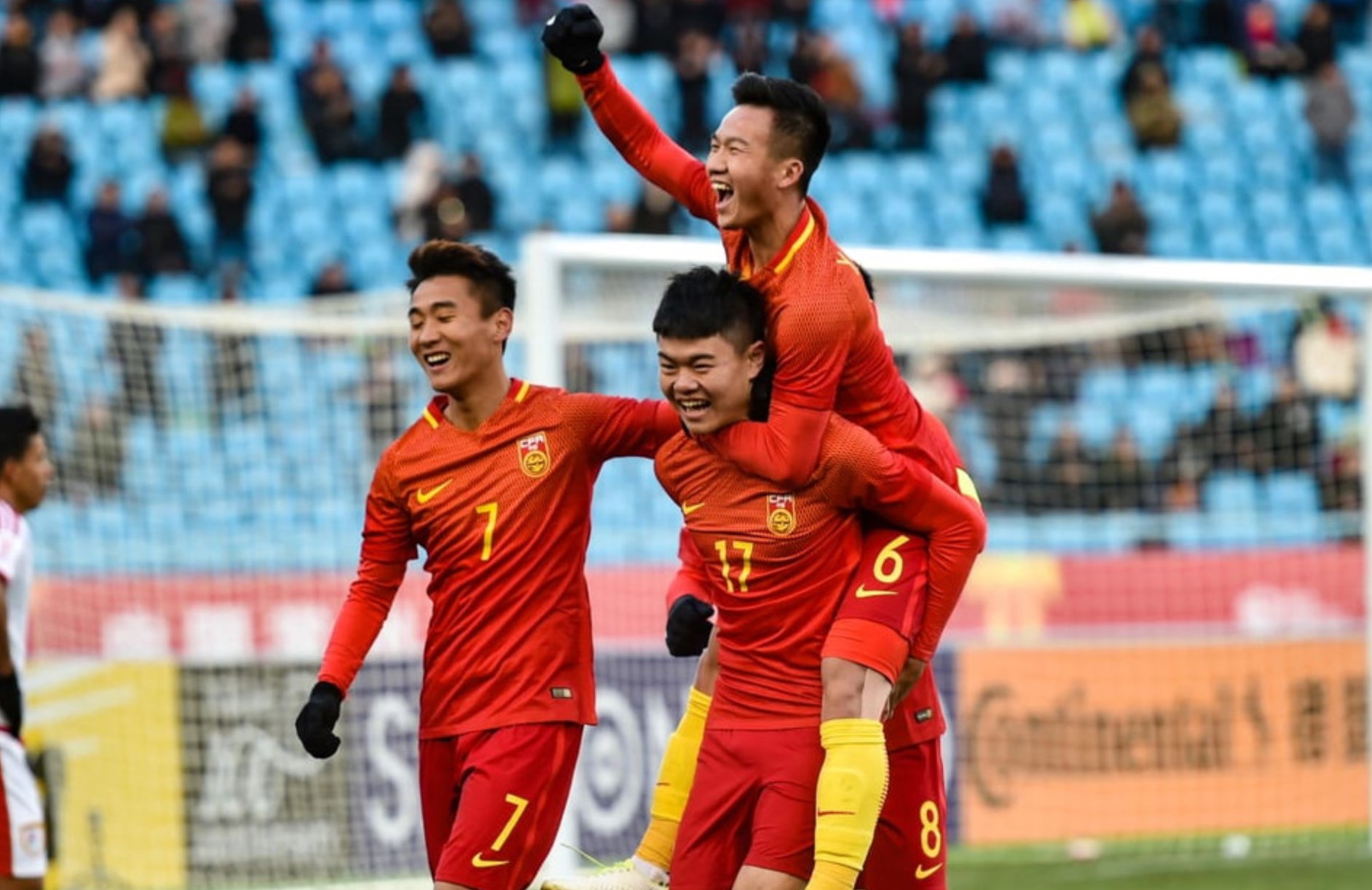 U23 Trung Quốc gi&agrave;nh v&eacute; tứ kết, fan Trung ngay lập tức n&oacute;i lời n&agrave;y d&agrave;nh cho U23 Việt Nam - Ảnh 1