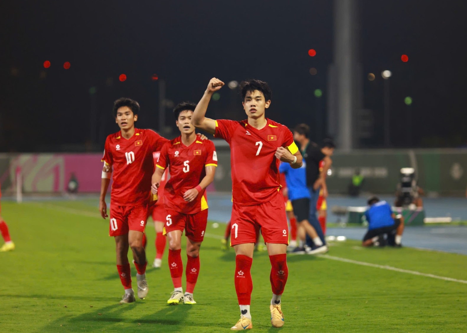 Chấm điểm cầu thủ U23 Việt Nam thắng U23 H&agrave;n Quốc: Hay nhất l&agrave; c&aacute;i t&ecirc;n kh&ocirc;ng ai ngờ tới - Ảnh 3