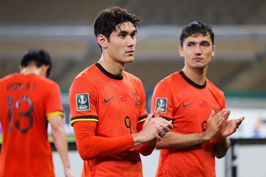 Trụ cột U23 Trung Quốc gia nhập một đội b&oacute;ng tại giải Ngoại hạng Anh - Ảnh 2