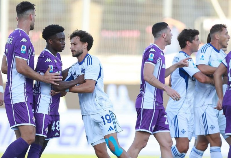 Soi k&egrave;o phạt g&oacute;c Fiorentina vs Como, 3h00 ng&agrave;y 28/1 - Ảnh 1