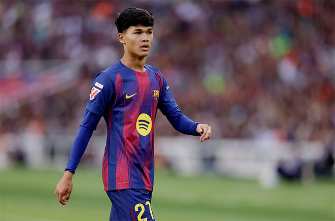 Tin chuyển nhượng Barcelona ng&agrave;y 27/1: 'Sao mai' h&agrave;ng đầu ch&acirc;u &Acirc;u rời Camp Nou cập bến PSG - Ảnh 1