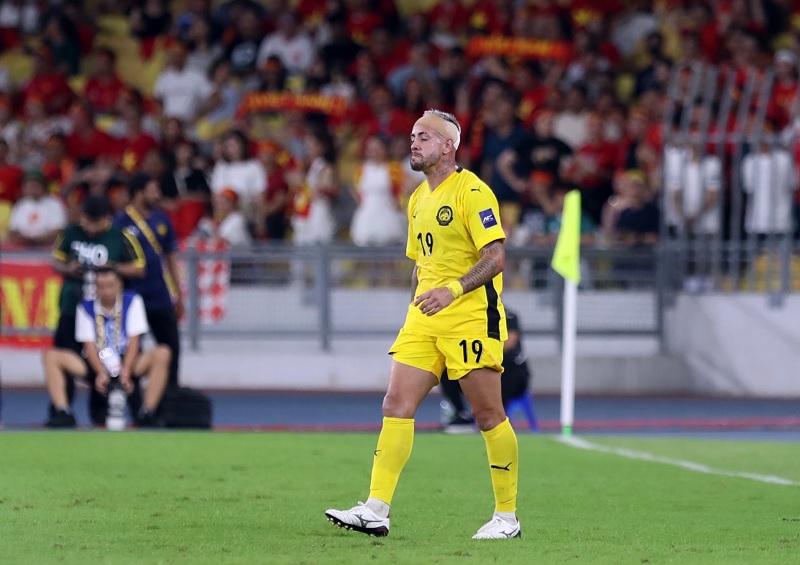 Vừa tạm tho&aacute;t &aacute;n, cầu thủ nhập tịch &lsquo;lậu&rsquo; Malaysia đ&atilde; đăng đ&agrave;n ăn mừng, n&oacute;i một c&acirc;u đầy khi&ecirc;u kh&iacute;ch - Ảnh 2