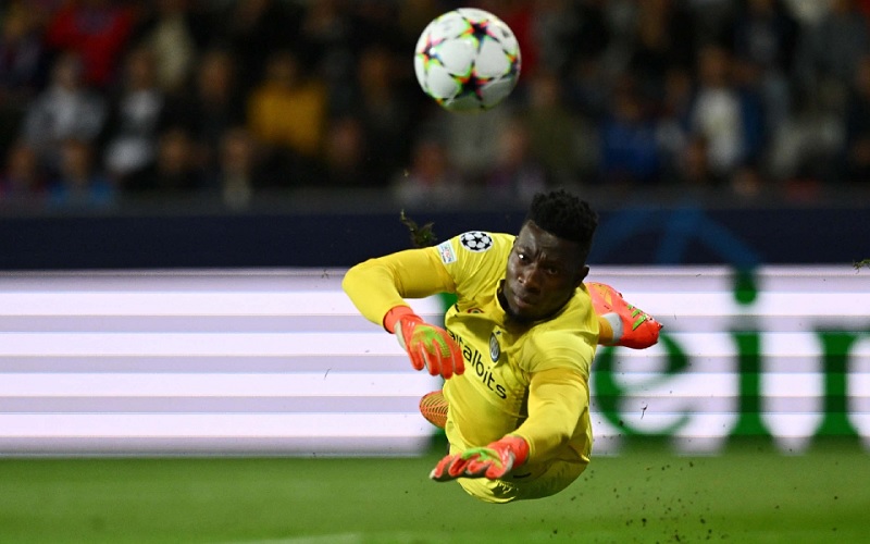 Tin chuyển nhượng MU ng&agrave;y 28/1: Onana c&oacute; thể t&aacute;i hợp Inter Milan, Quỷ đỏ nhắm &lsquo;s&aacute;t thủ&rsquo; 19 tuổi - Ảnh 1