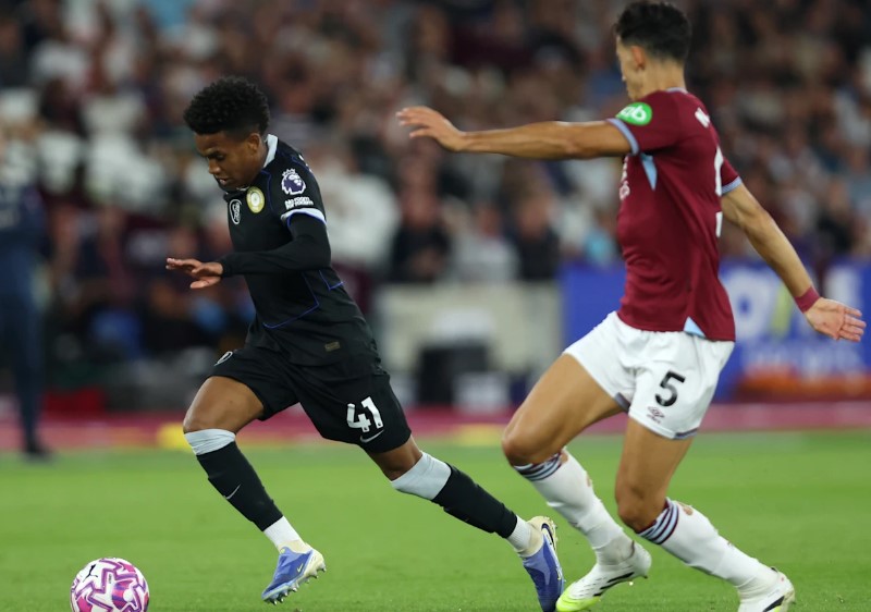 Soi k&egrave;o phạt g&oacute;c Chelsea vs West Ham, 3h00 ng&agrave;y 1/2 - Ảnh 1