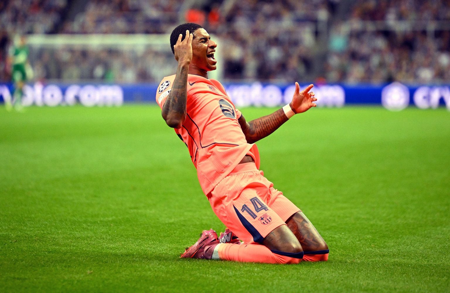 Tin chuyển nhượng Barcelona ng&agrave;y 1/2: MU quyết đ&ograve;i về Rashford - Ảnh 2