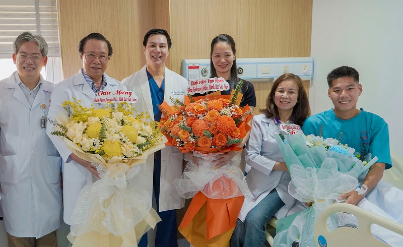 Th&aacute;i Sơn chốt mổ d&acirc;y chằng tại &lsquo;địa chỉ&rsquo; đặc biệt, nơi từng chữa trị loạt sao U23 v&agrave; ĐTQG - Ảnh 3