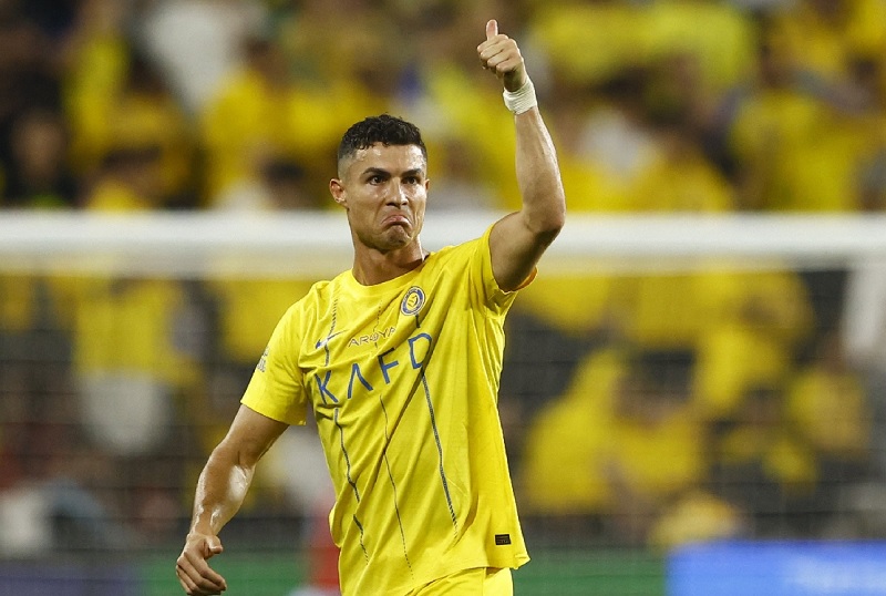 Ronaldo tiếp tục bỏ tập, MU bất ngờ được nhắc đến như bến đỗ tiềm năng - Ảnh 1