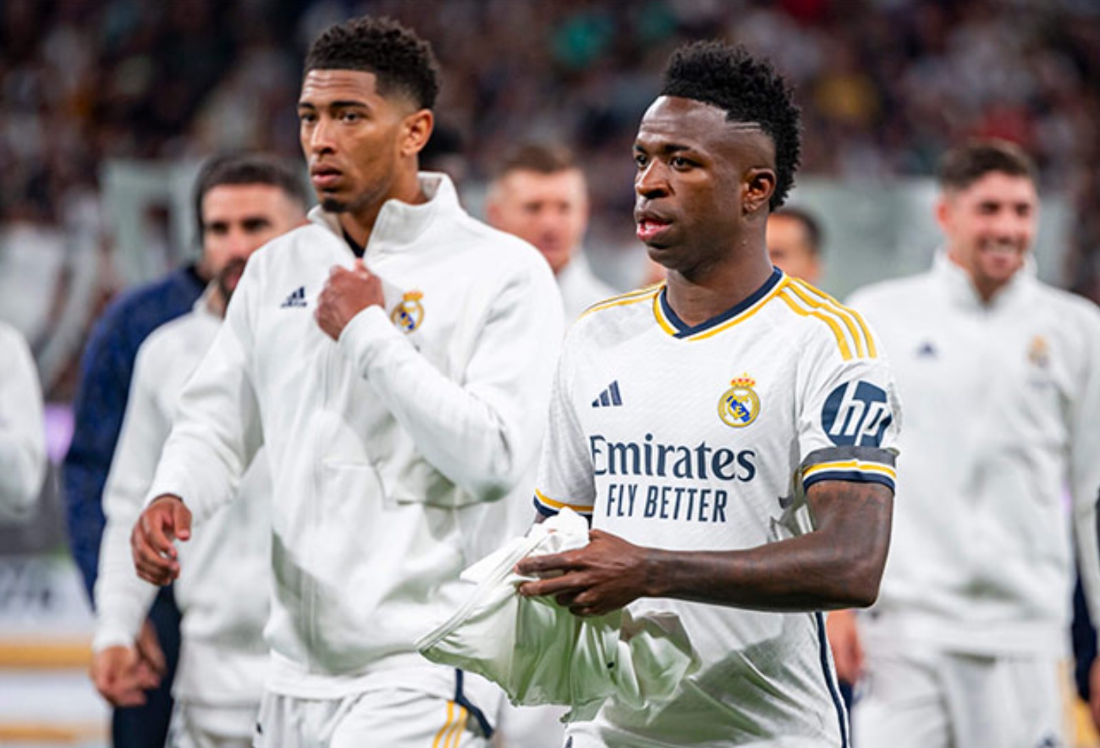 Bản tin Real Madrid 5/2: Real buộc phải b&aacute;n 1 trong 2 ng&ocirc;i sao n&agrave;y để l&agrave;m c&aacute;ch mạng - Ảnh 1