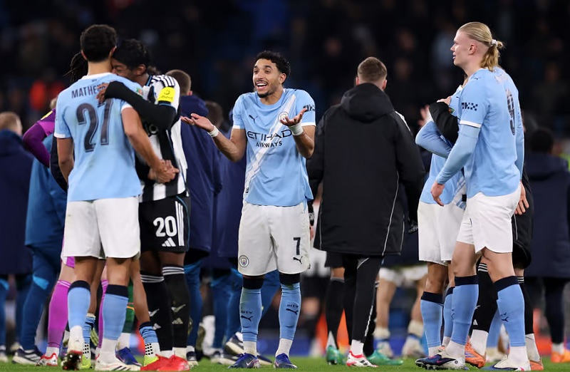 CĐV Man City chỉ tr&iacute;ch thậm tệ một trụ cột, d&ugrave; đội nh&agrave; dễ d&agrave;ng v&agrave;o chung kết Carabao Cup - Ảnh 2