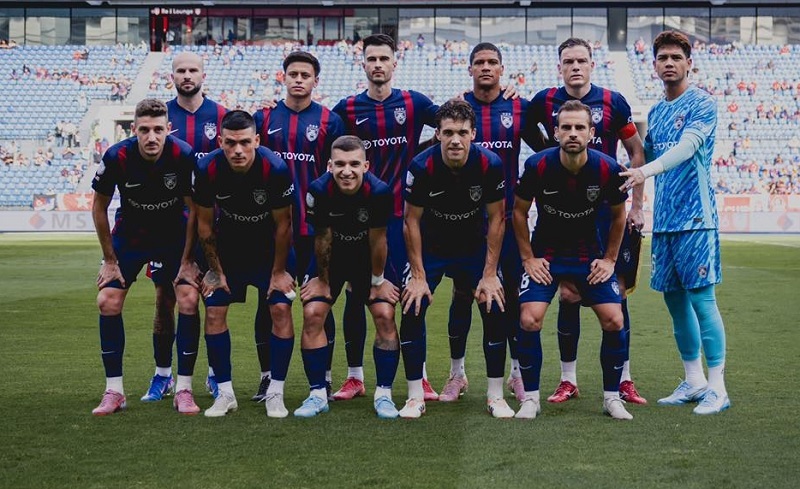 Xu&acirc;n Son bất ngờ được đặt l&ecirc;n b&agrave;n c&acirc;n với 3 nhập tịch lậu b&ecirc;n ph&iacute;a đội b&oacute;ng Malaysia, CĐV Đ&ocirc;ng Nam &Aacute; n&oacute;i 1 c&acirc;u ai nghe l&agrave; thấm - Ảnh 1