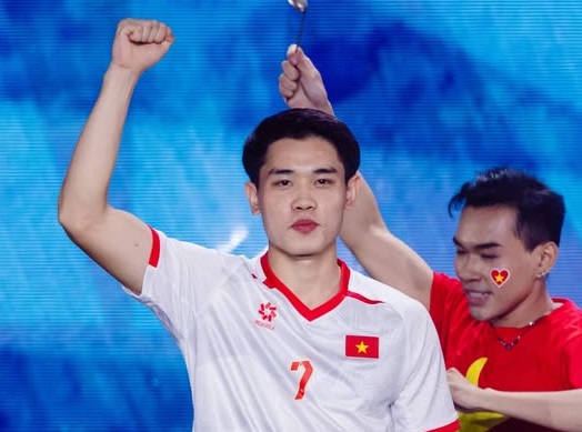 Dự sự kiện li&ecirc;n tục hậu U23, Đ&igrave;nh Bắc nhận lời khuy&ecirc;n cực thấm từ người kh&ocirc;ng ai ngờ tới - Ảnh 1