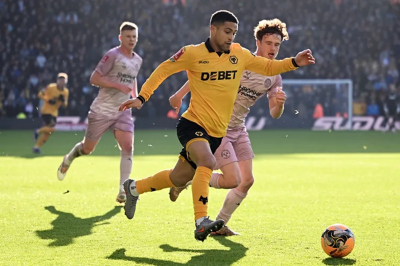 Nhận định, Soi tỷ lệ k&egrave;o Grimsby vs Wolves 20h30 ng&agrave;y 15/12: Nhọc nhằn đi tiếp  - Ảnh 1