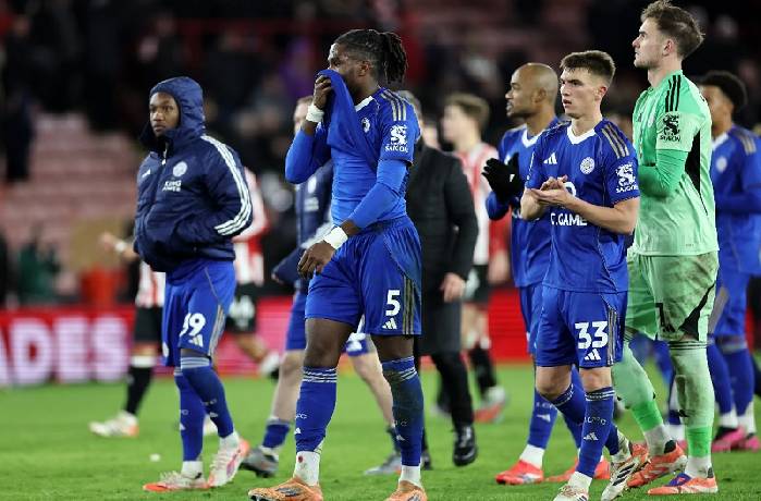 Leicester City bị trừ điểm cực nặng, khả năng 99% rớt xuống hạng 2 nước Anh