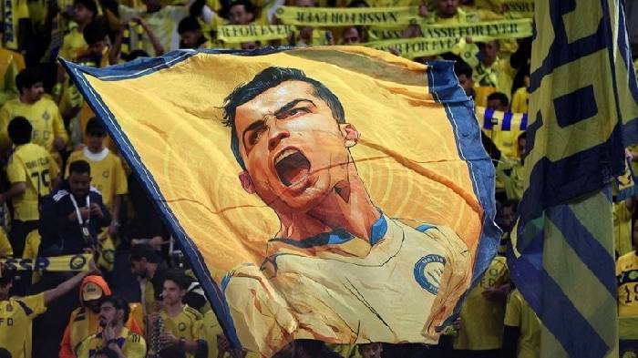 VIDEO: Cận cảnh phản ứng khó tin của CĐV Al Nassr khi Ronaldo từ chối ra sân trận thứ 2 liên tiếp